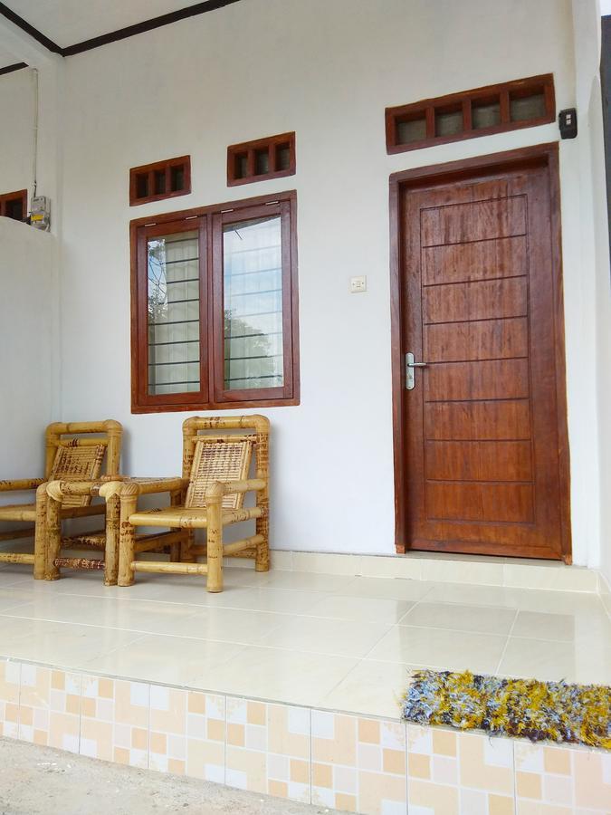 Nanda Homestay Kuta  Экстерьер фото