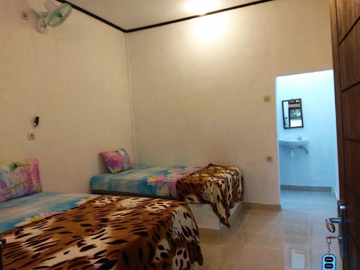 Nanda Homestay Kuta  Экстерьер фото